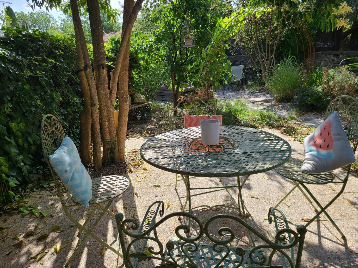 Chez Nous Dans Notre Petit Jardin Lägenhet Montpellier Exteriör bild