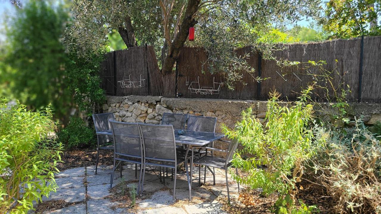 Chez Nous Dans Notre Petit Jardin Lägenhet Montpellier Exteriör bild